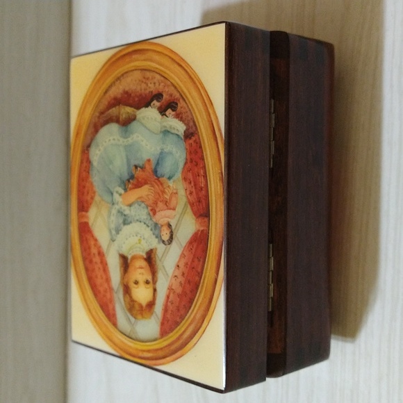 Vintage Reuge Musical Memories Jewelry Box Plays "Memory" - Picture 4 of 7